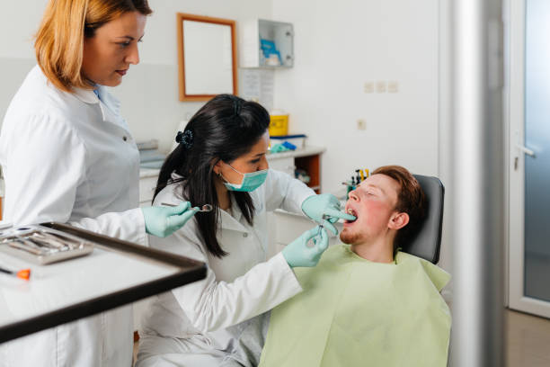 Best Emergency Broken Tooth Repair in Hoopeston, IL